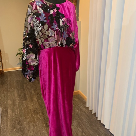 Dresses & Skirts - Elegant Pink Floral Women's Dress

G1 0226